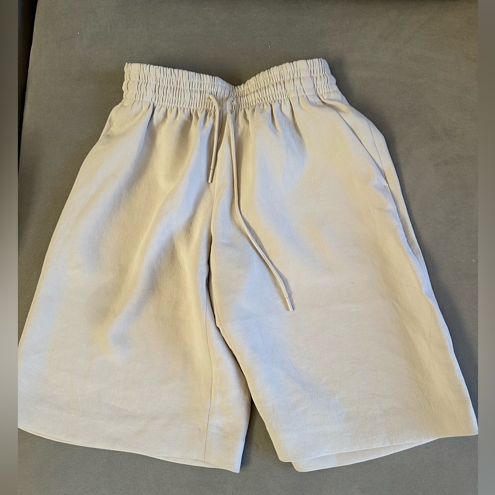 Aritzia Wilfred Bermuda drawstring waist long shorts